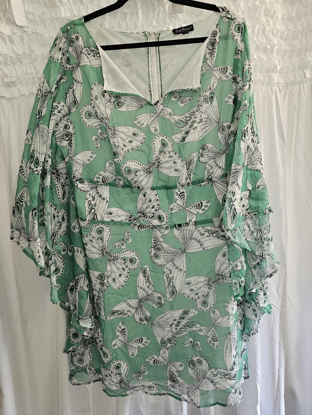 Size 1X Moth and Butterfly Print Bat Sleeve Dress